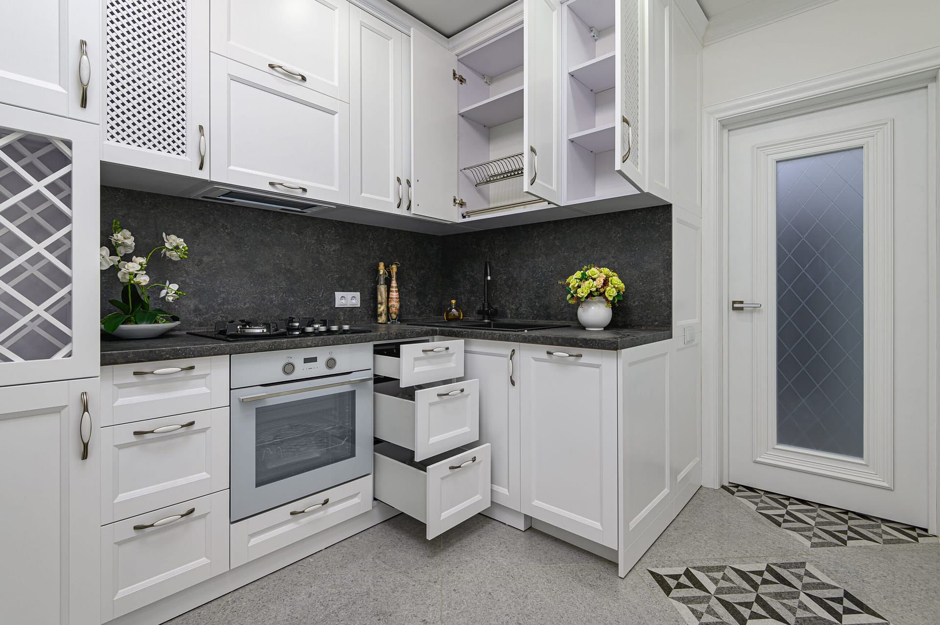 Modern and traditional cabinet styles to suit your tastes